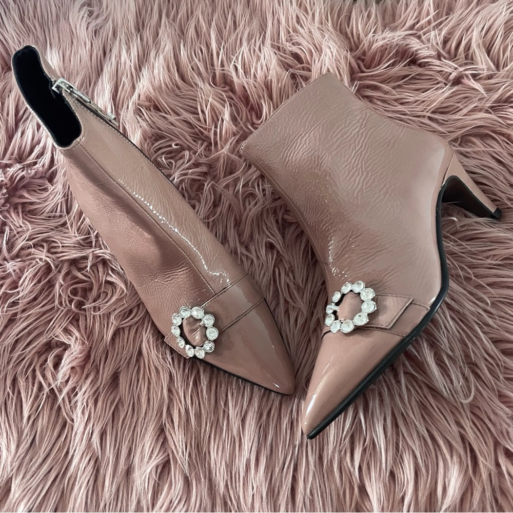 Elegant Patent Leather Ankle Boots - Pink